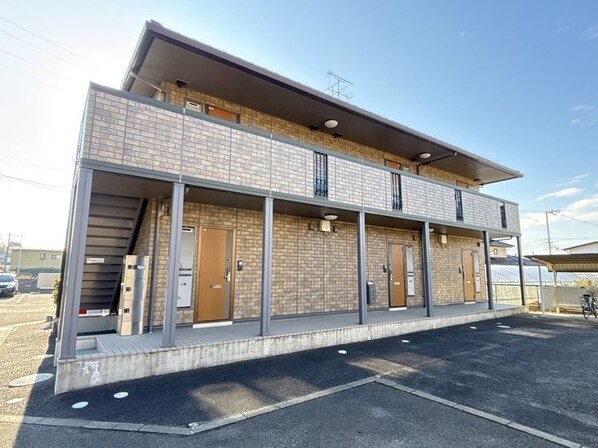 ローズガーデン Dの物件外観写真